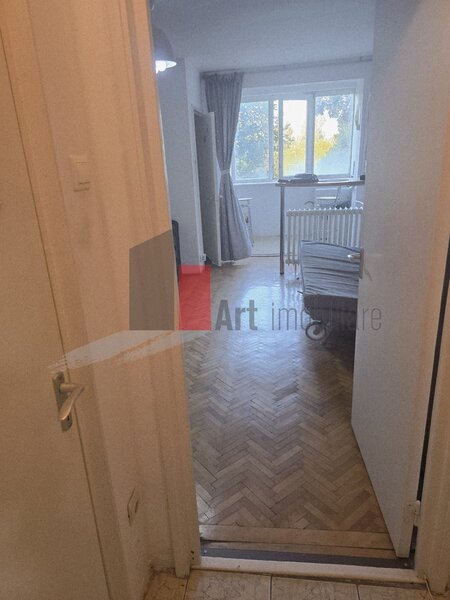 Costin Georgian Garsoniera