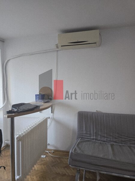 Costin Georgian Garsoniera